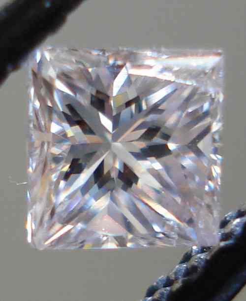 picture of purple diamonds