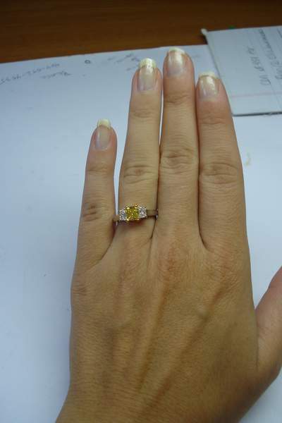 The image ?http://diamondsbylauren.com/images/06/01/202kvs1.JPG? cannot be displayed, because it contains errors.