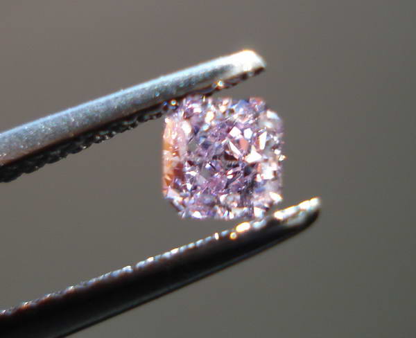 gia natural purple diamond