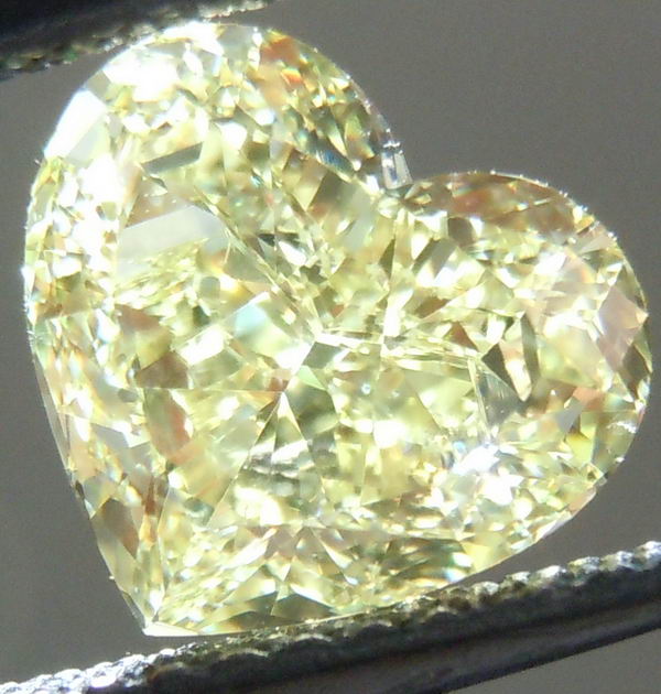 yellow heart diamond